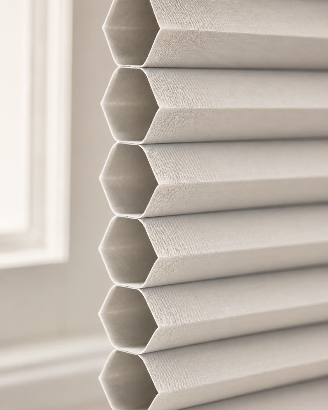 Honeycomb cellular shade cell structure detail